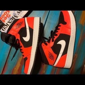 Air Jordan’s 1 Mid